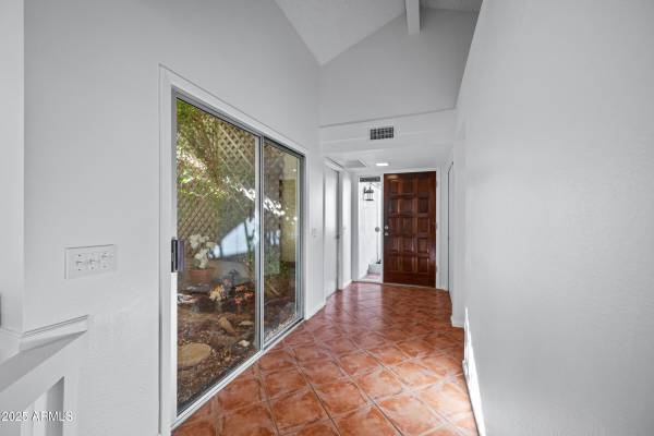 Phoenix, AZ 85029,2911 W CHOLLA Street