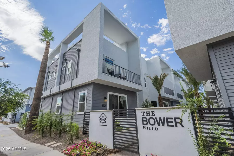 111 W HOLCOMB Lane, Phoenix, AZ 85003