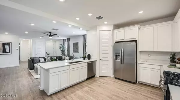 San Tan Valley, AZ 85143,4733 E KENNETH Lane