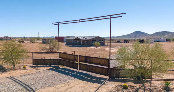 46423 W TROTTER Road, Wickenburg, AZ 85390