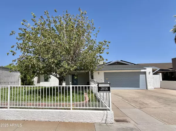 2808 W MORTEN Avenue, Phoenix, AZ 85051