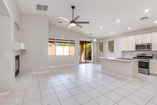 Phoenix, AZ 85085,2204 W VIA CABALLO BLANCO --