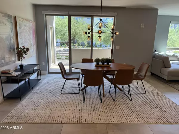 Scottsdale, AZ 85254,15802 N 71ST Street N #210