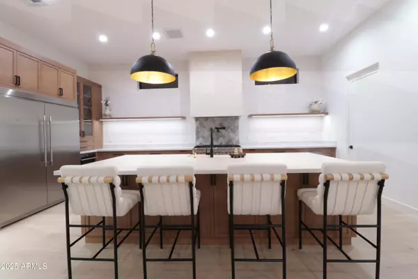 Phoenix, AZ 85018,3113 N 41ST Place