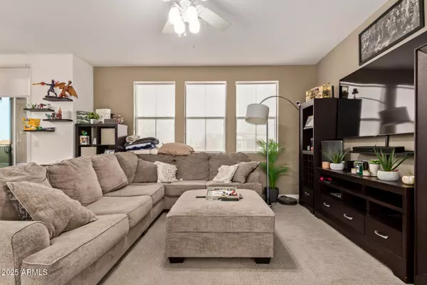 Phoenix, AZ 85042,3900 E BASELINE Road #158