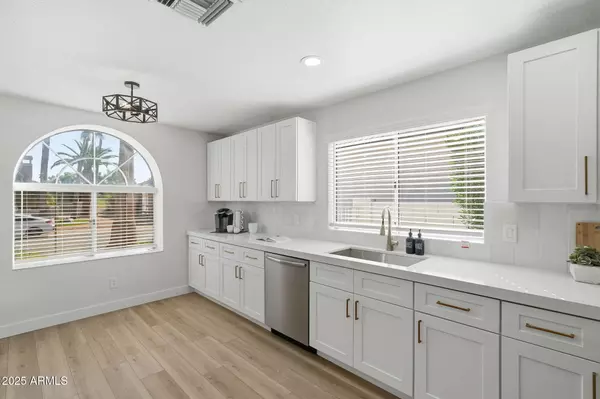 Sun Lakes, AZ 85248,26434 S RIBBONWOOD Drive