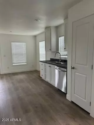 Mesa, AZ 85209,1368 S 76TH Place