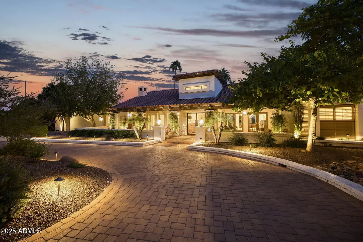 Paradise Valley, AZ 85253,4801 E MOONLIGHT Way