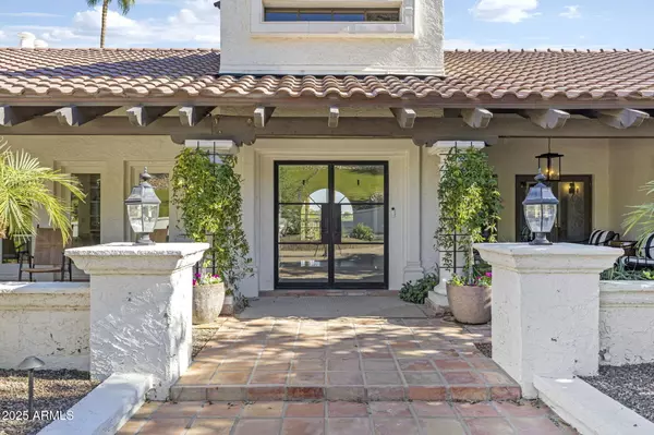 Paradise Valley, AZ 85253,4801 E MOONLIGHT Way