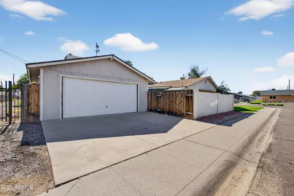 Phoenix, AZ 85051,8235 N 35TH Drive