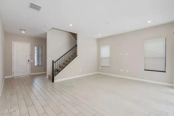 Scottsdale, AZ 85254,4819 E PADDOCK Place