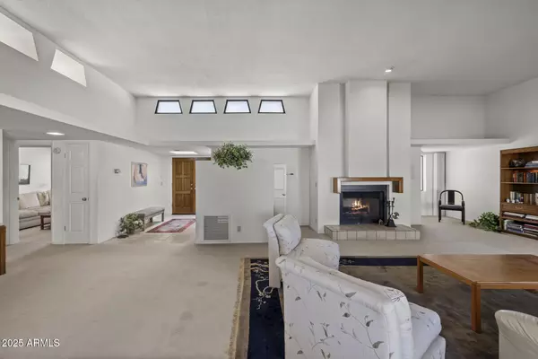 Scottsdale, AZ 85258,9433 N 80TH Place