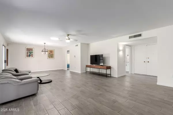 Sun City, AZ 85373,19045 N SIGNAL BUTTE Circle