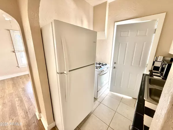 Phoenix, AZ 85007,1019 W WOODLAND Avenue #5