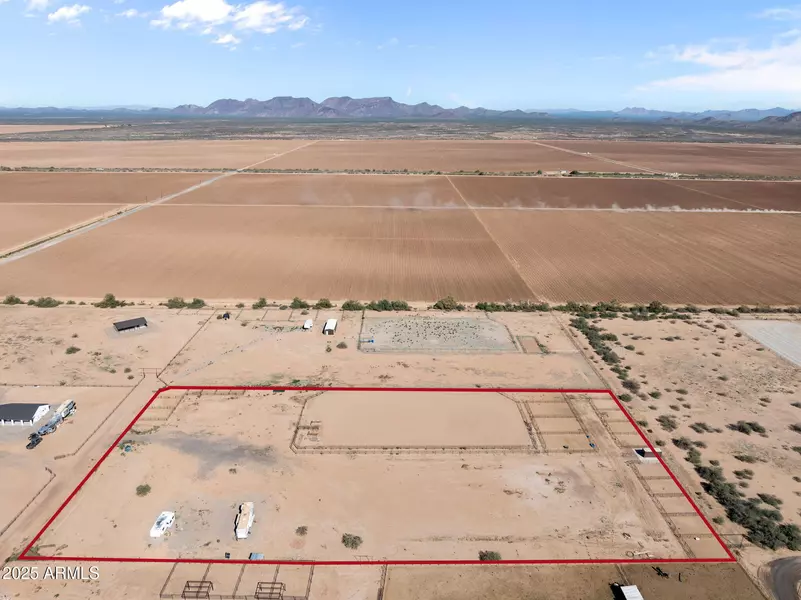 2 N 490th Avenue #-, Aguila, AZ 85320