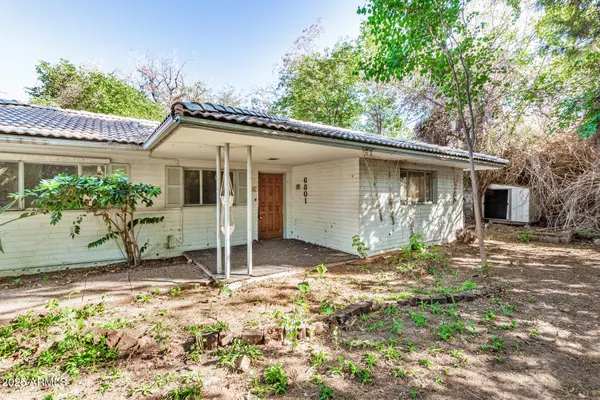 Phoenix, AZ 85012,6801 N 2ND Place