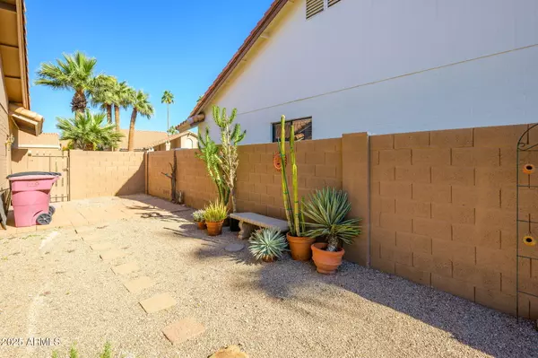 Scottsdale, AZ 85260,9783 E Camino del Santo --