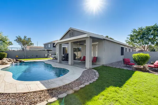 2714 E DEL RIO Street, Gilbert, AZ 85295