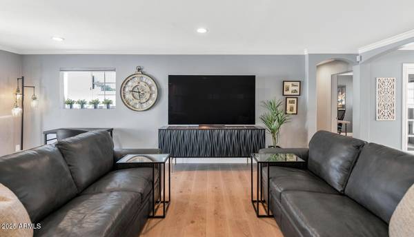 Phoenix, AZ 85018,4240 E SELLS Drive