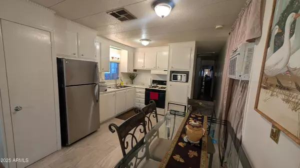 Phoenix, AZ 85022,1250 E BELL Road #23