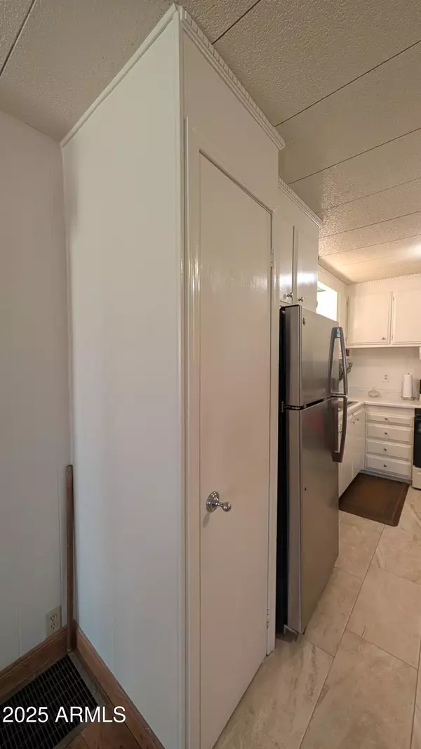 Phoenix, AZ 85022,1250 E BELL Road #23