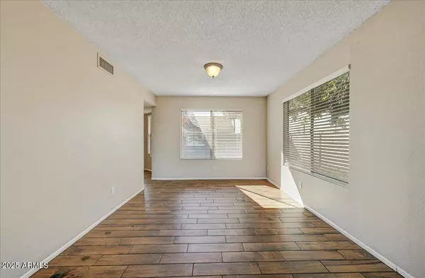 Peoria, AZ 85381,8043 W WINDROSE Drive