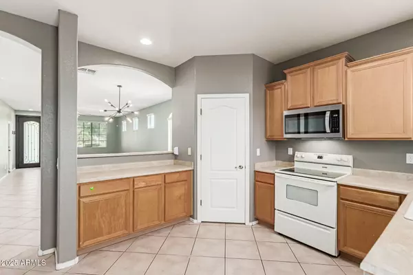 Phoenix, AZ 85042,7405 S 19TH Street