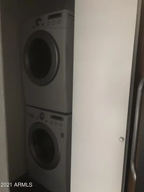 Chandler, AZ 85224,2201 N COMANCHE Drive #1020