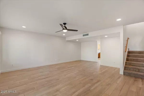 Scottsdale, AZ 85257,7803 E VERNON Avenue