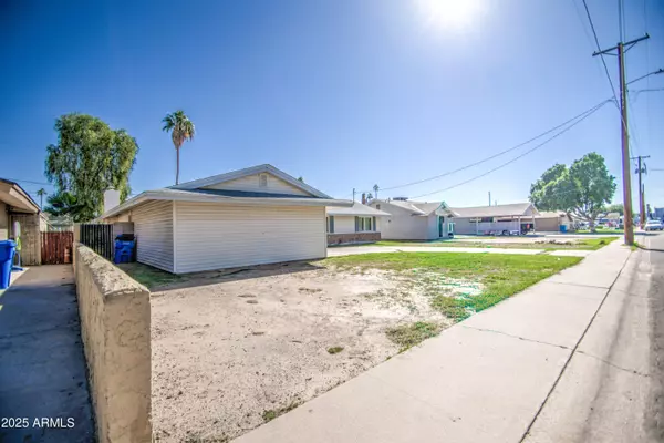 Phoenix, AZ 85019,5035 N 39TH Drive