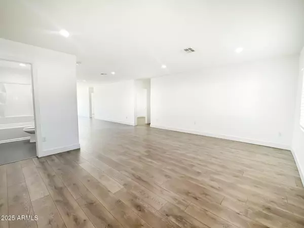 Tempe, AZ 85281,2055 E ORANGE Street