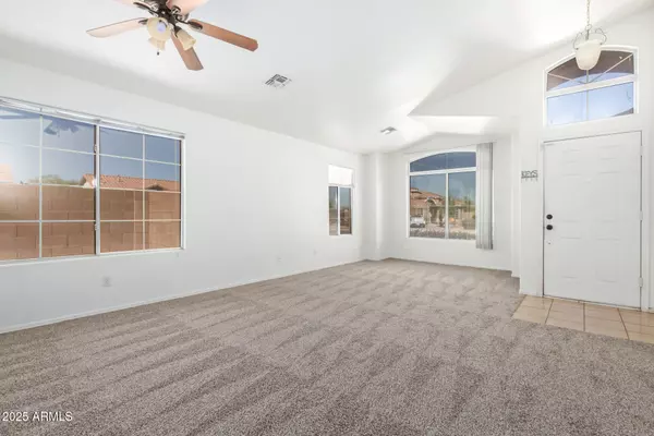 Phoenix, AZ 85043,8233 W PAPAGO Street