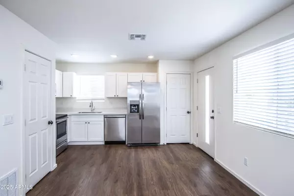 Phoenix, AZ 85051,2525 W State Avenue #F