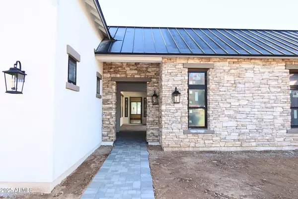 Phoenix, AZ 85018,5941 E Lafayette Boulevard