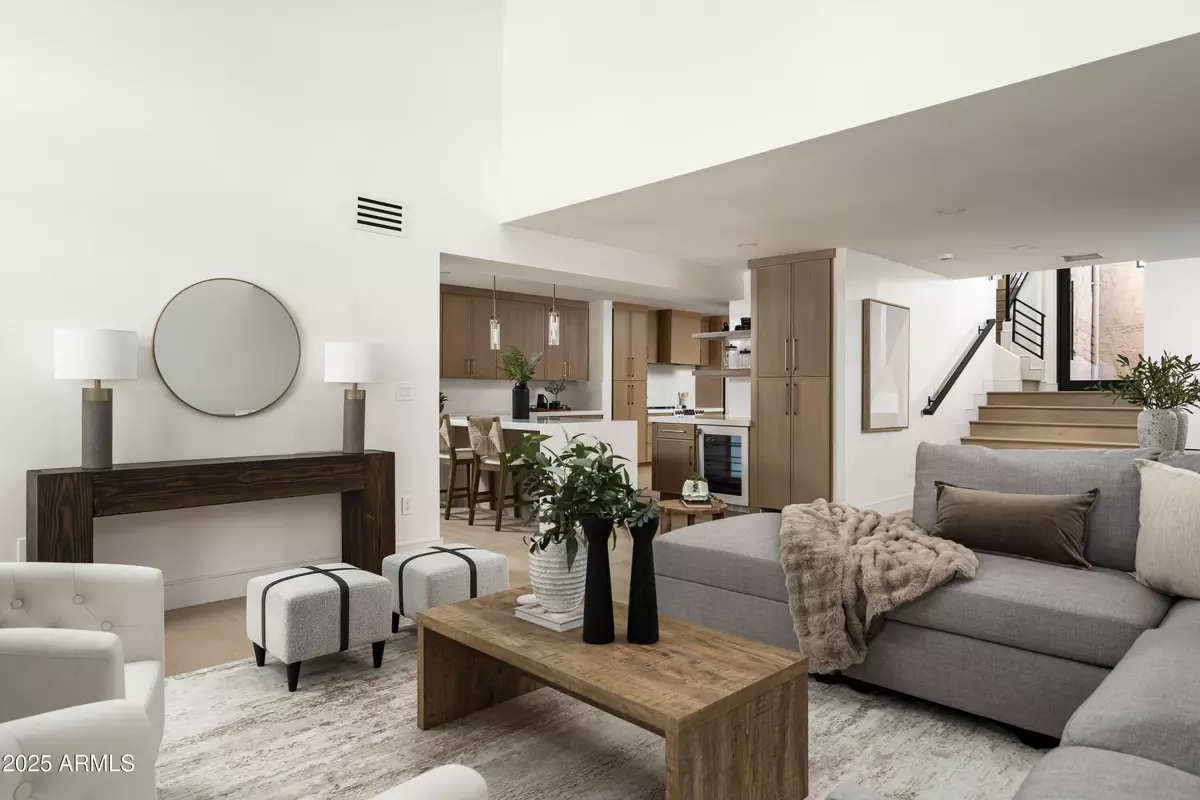 Phoenix, AZ 85018,4446 E CAMELBACK Road #102