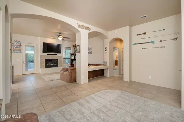 New River, AZ 85087,1127 E MAGELLAN Drive