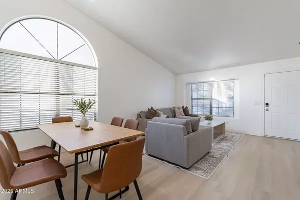 Glendale, AZ 85308,19842 N 44TH Drive