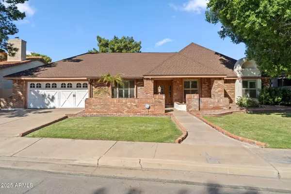 2334 W LOBO Avenue, Mesa, AZ 85202