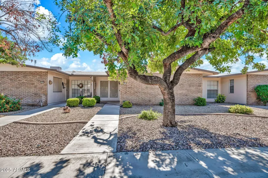 10211 W OCOTILLO Drive, Sun City, AZ 85373