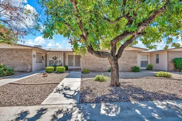 10211 W OCOTILLO Drive, Sun City, AZ 85373