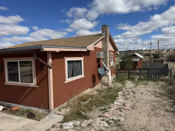 St Johns, AZ 85936,22 County Road 6013 --