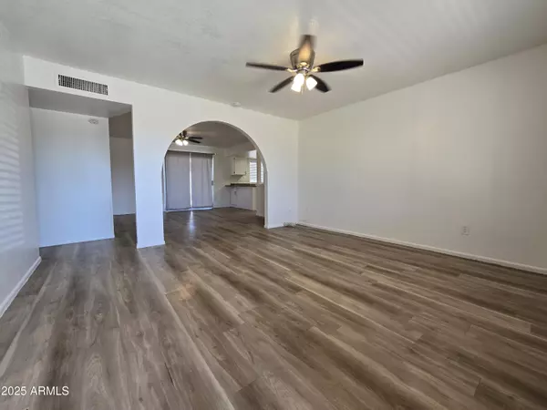 Phoenix, AZ 85029,4222 W LUPINE Avenue