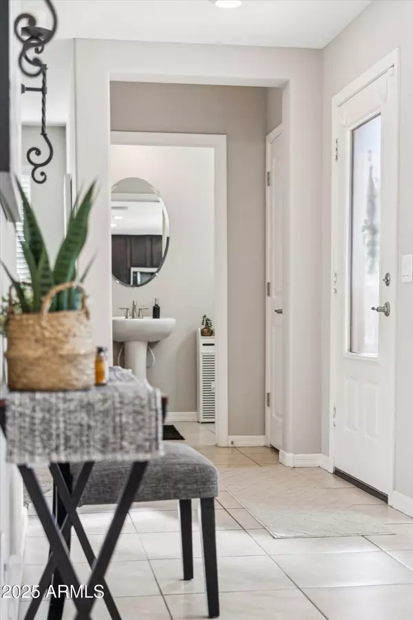 Phoenix, AZ 85043,8244 W ALBENIZ Place