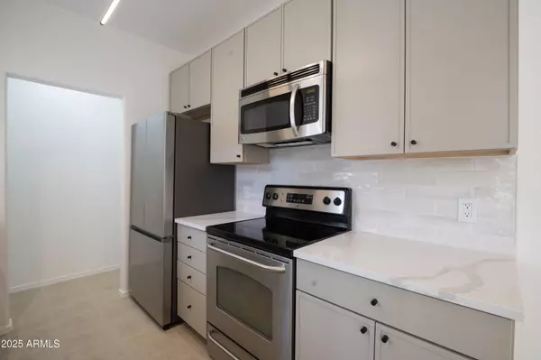 Scottsdale, AZ 85260,14145 N 92ND Street #1039