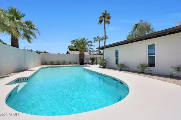 Phoenix, AZ 85028,4079 E YUCCA Street