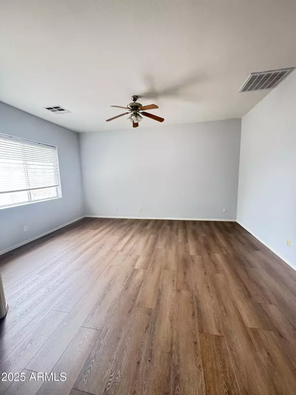 Phoenix, AZ 85042,6511 S 5th Way