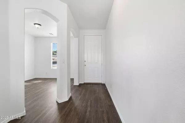 Phoenix, AZ 85040,1026 E CHAMBERS Street