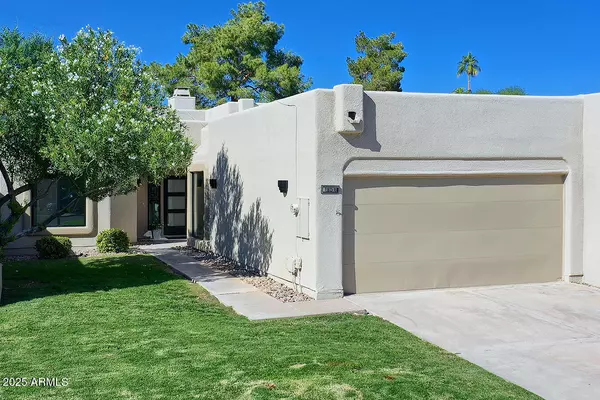 8858 E Meadow Hill Drive, Scottsdale, AZ 85258