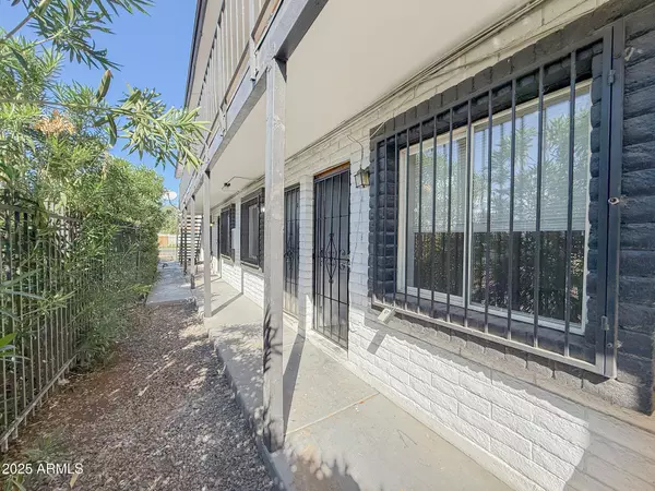 Phoenix, AZ 85021,1703 W MOUNTAIN VIEW Road #11