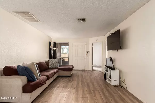 Phoenix, AZ 85027,20236 N 6TH Drive #6